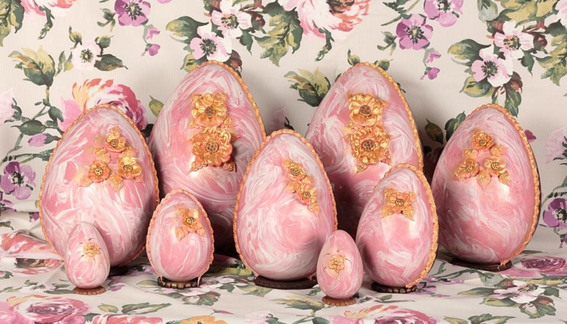 gli-speziali-di-cologna-veneta-uovo-di-cioccolato-pasquale-con-sorpresa-azalea.jpg
